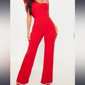 ⭐️ BNWT ⭐️ Red jumpsuit